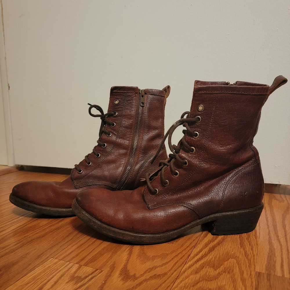Frye Carson lug lace up ankle boot biker combat